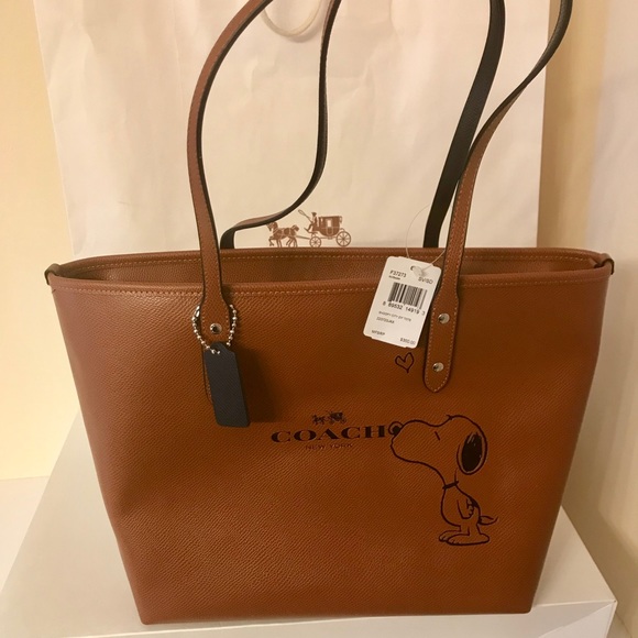 coach snoopy bag